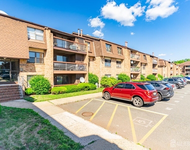 1719 Raspberry Court - Photo Thumbnail 2
