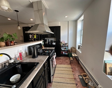 505 Hicks Street - Photo Thumbnail 1
