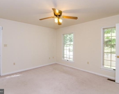 45 Knights Way - Photo Thumbnail 23