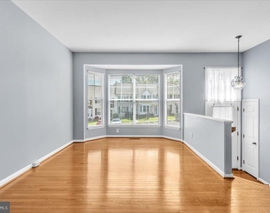11616 Nellings Place - Photo Thumbnail 4