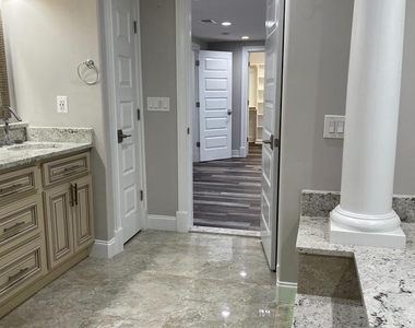 8240 Sinclair Mill Road - Photo Thumbnail 46