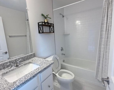 17958 Woods Overlook Drive - Photo Thumbnail 29
