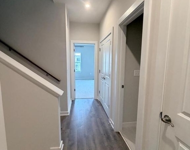 17958 Woods Overlook Drive - Photo Thumbnail 13