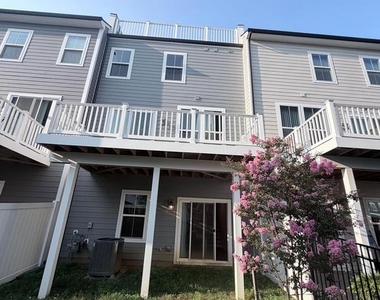 17958 Woods Overlook Drive - Photo Thumbnail 36