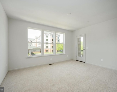 2630 Neabsco Common Place - Photo Thumbnail 16