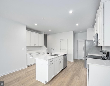2630 Neabsco Common Place - Photo Thumbnail 3