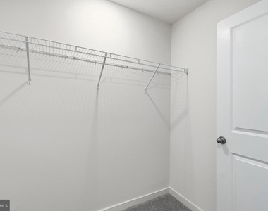 18002 Alicia Avenue - Photo Thumbnail 32