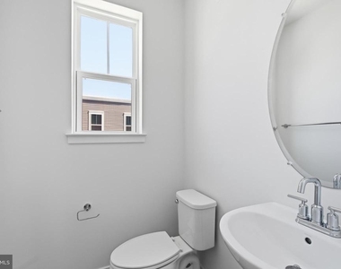 18002 Alicia Avenue - Photo Thumbnail 11