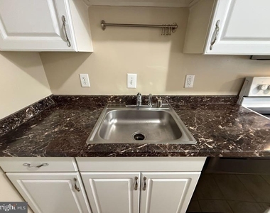 14611 Earlham Court - Photo Thumbnail 12