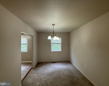 14611 Earlham Court - Photo Thumbnail 6
