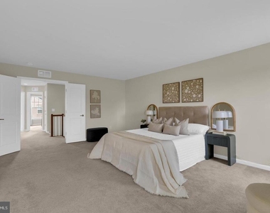 25284 Arrowroot Terrace - Photo Thumbnail 9