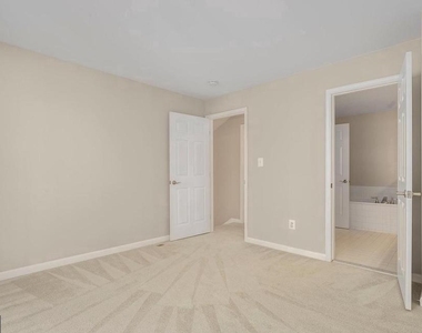 20433 Alderleaf Terrace - Photo Thumbnail 24
