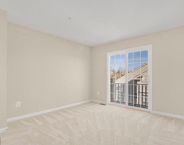 20433 Alderleaf Terrace - Photo Thumbnail 22