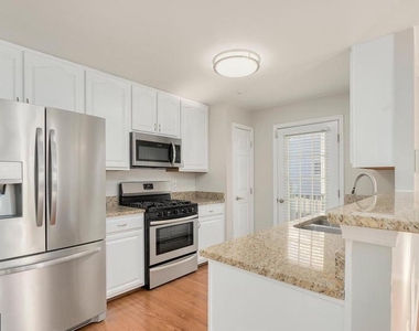 20433 Alderleaf Terrace - Photo Thumbnail 4