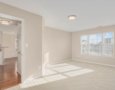 20433 Alderleaf Terrace - Photo Thumbnail 9