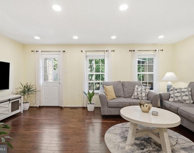 46645 Brownwood Square - Photo Thumbnail 5