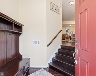 46645 Brownwood Square - Photo Thumbnail 4