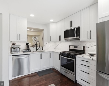 46645 Brownwood Square - Photo Thumbnail 8