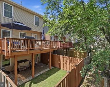 46645 Brownwood Square - Photo Thumbnail 31