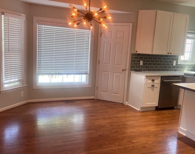 20409 Plainfield Street - Photo Thumbnail 3