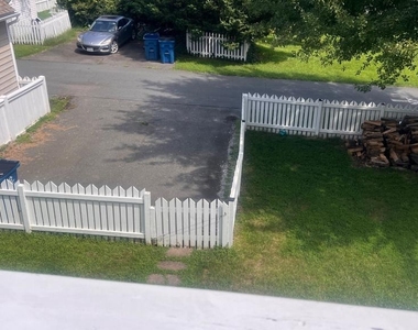20409 Plainfield Street - Photo Thumbnail 4