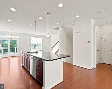 42615 Beckett Terrace - Photo Thumbnail 15