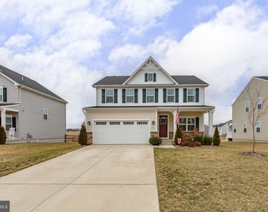 6427 Hawkeye Drive - Photo Thumbnail 6