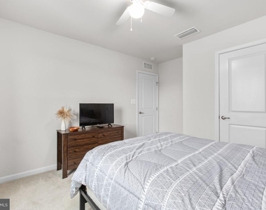 6427 Hawkeye Drive - Photo Thumbnail 66