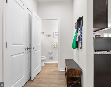 6427 Hawkeye Drive - Photo Thumbnail 60