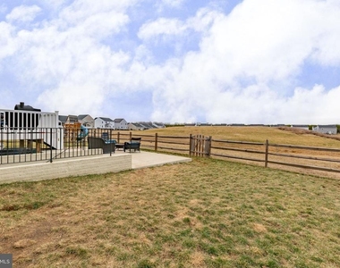 6427 Hawkeye Drive - Photo Thumbnail 21