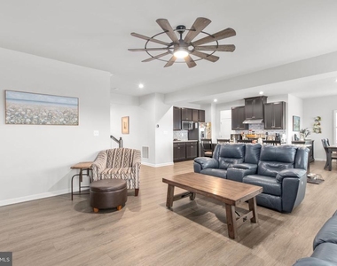 6427 Hawkeye Drive - Photo Thumbnail 52