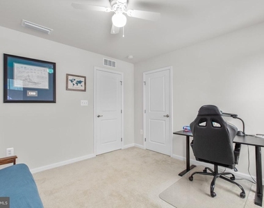 6427 Hawkeye Drive - Photo Thumbnail 24