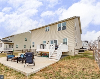 6427 Hawkeye Drive - Photo Thumbnail 7