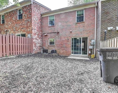 2226 Gunsmith Square - Photo Thumbnail 16