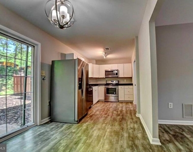 2226 Gunsmith Square - Photo Thumbnail 4