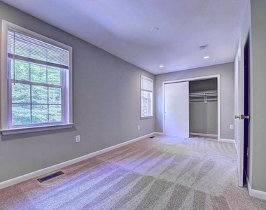 2226 Gunsmith Square - Photo Thumbnail 12