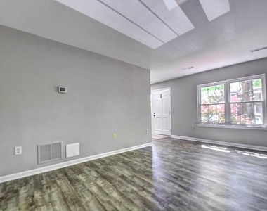 2226 Gunsmith Square - Photo Thumbnail 3