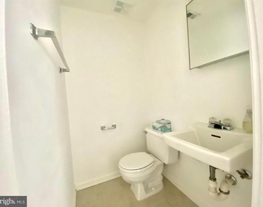 7351 Crestleigh Circle - Photo Thumbnail 17
