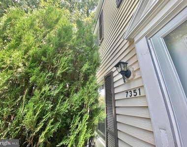 7351 Crestleigh Circle - Photo Thumbnail 21