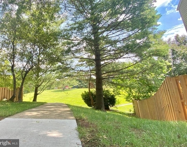 7351 Crestleigh Circle - Photo Thumbnail 22