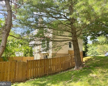 7351 Crestleigh Circle - Photo Thumbnail 23