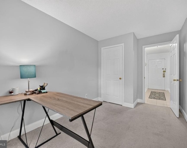12103 Green Ledge Court - Photo Thumbnail 23
