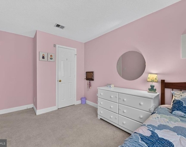 12103 Green Ledge Court - Photo Thumbnail 20