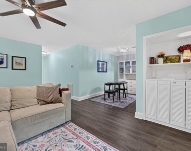 12103 Green Ledge Court - Photo Thumbnail 6
