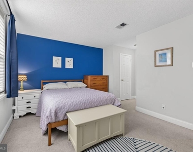 12103 Green Ledge Court - Photo Thumbnail 14
