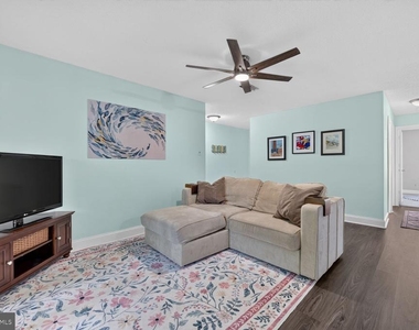 12103 Green Ledge Court - Photo Thumbnail 5