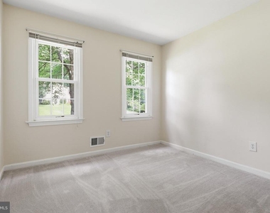 8747 Arley Drive - Photo Thumbnail 22