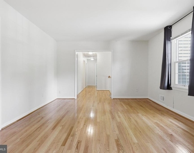 8747 Arley Drive - Photo Thumbnail 7