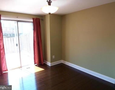 9033 Lee Highway - Photo Thumbnail 5