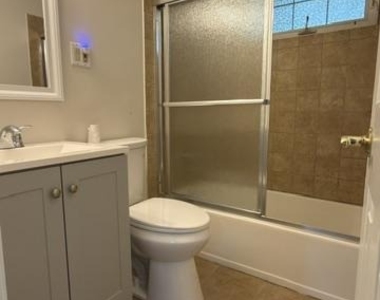 5602 Kings Park Drive - Photo Thumbnail 14